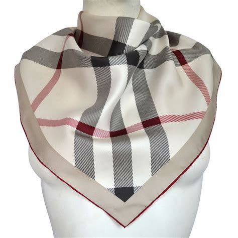 foulard burberry petit prix|Burberry Limited.